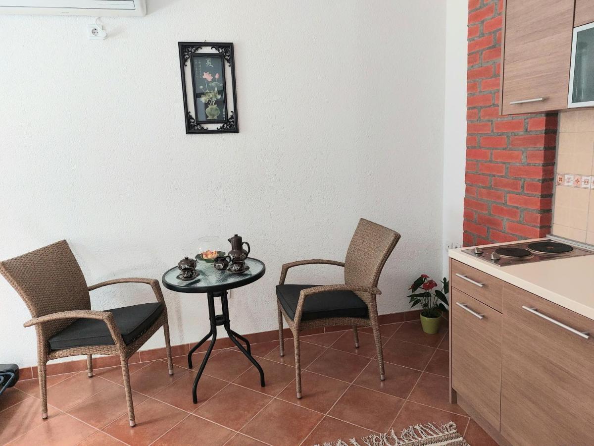 Апартаменти Apartman - Dobrota Sun Котор Екстер'єр фото