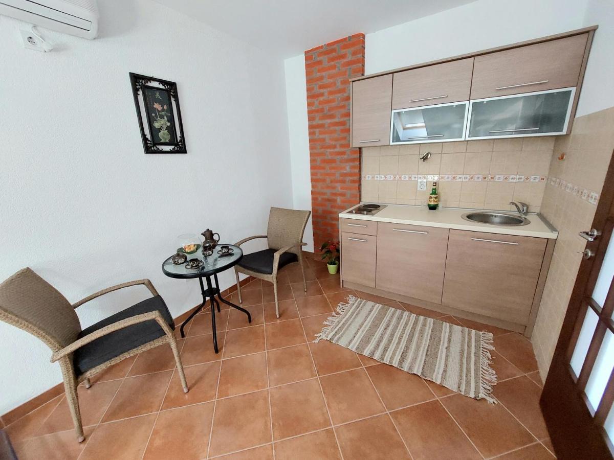 Апартаменти Apartman - Dobrota Sun Котор Екстер'єр фото